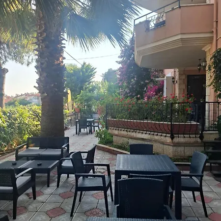 Evim Palace מלון