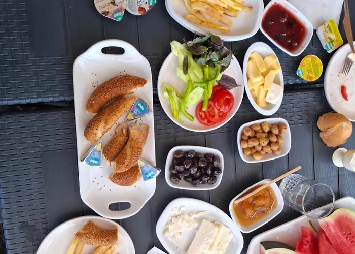 Evim Palace Ξενοδοχείο *